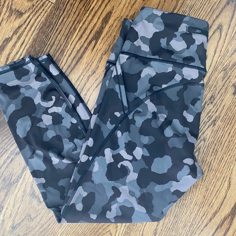 Athleta lightening camo